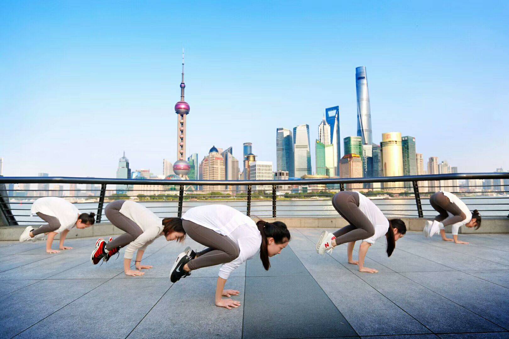 CQ9电子 CQ9传奇瑜伽教练培训机构学费大概是多少呢？(图1)