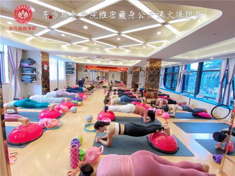 CQ9电子 CQ9传奇广东广州十大瑜伽教练培训学校排名(图1)