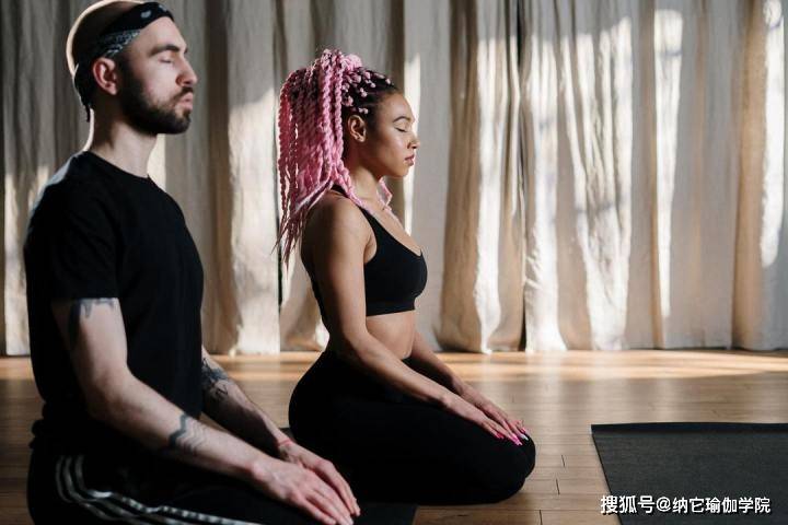 CQ9电子 CQ9传奇电子我培训瑜伽教练18年这10个办法让你们少走更多弯路(图1)
