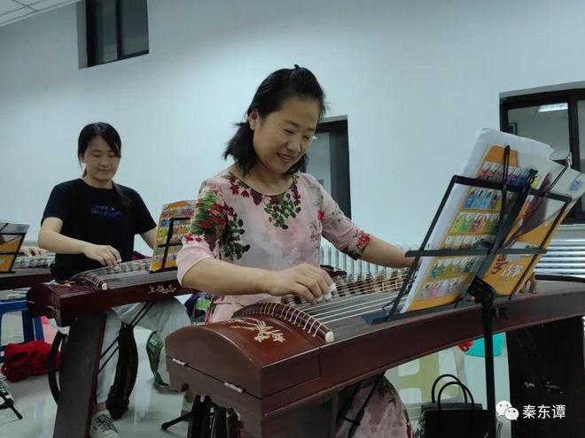 来这里参加培训与艺术撞CQ9电子 CQ9传奇电子个满怀(图2)
