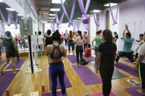 CQ9电子 CQ9传奇电子瑜伽教练培训哪里学？香港体协瑜伽学院让你脱胎换骨(图2)