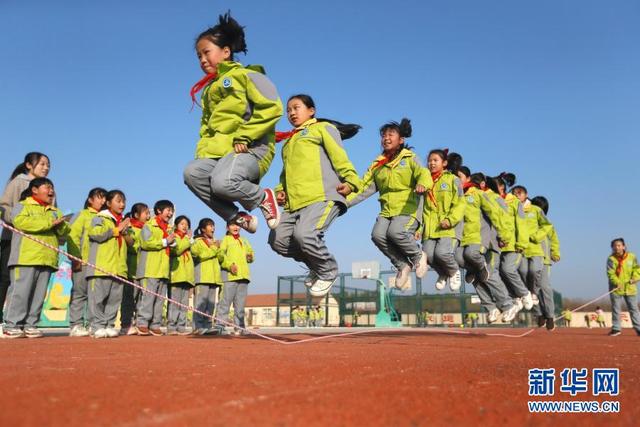 CQ9电子 CQ9传奇电子运动大课间 健身又快乐(图3)