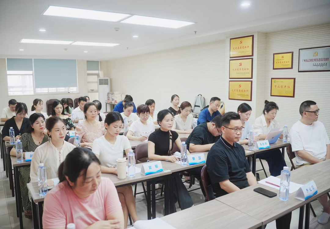 湖南健身瑜伽喜迎新发展机遇 省瑜伽指导委员会正式成CQ9电子 CQ9传奇电子立(图1)