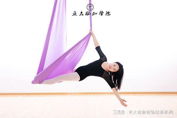 瑜伽教练培训都教什么课程呢CQ9电子 CQ9传奇电子(图1)