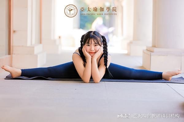 CQ9电子 CQ9传奇电子空中瑜伽教练培训班要多久(图2)