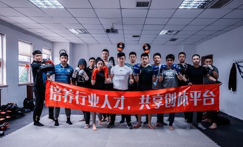 CQ9电子 CQ9传奇电子健身教练学校学费一般是多少呢(图2)