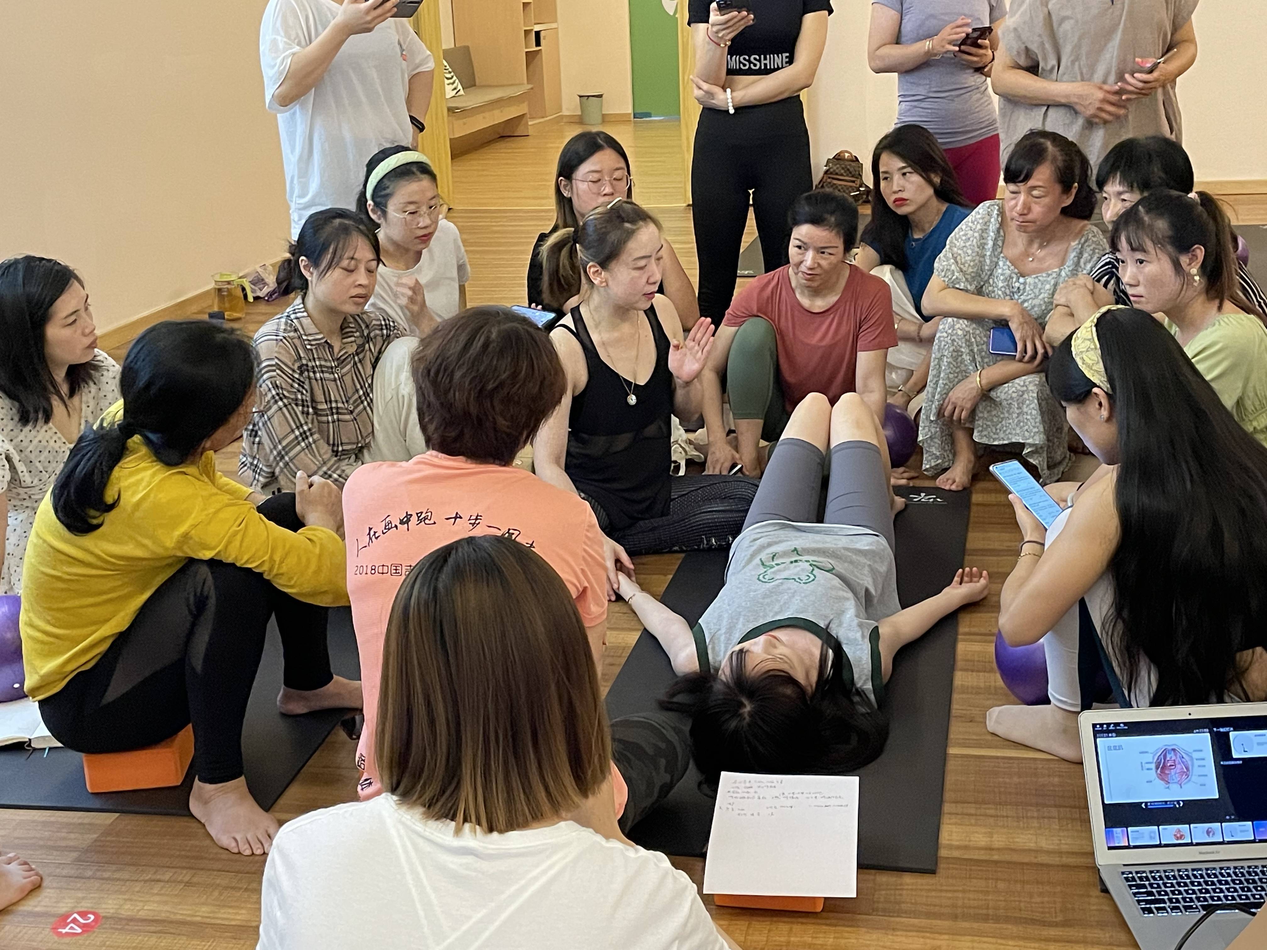 什么是瑜伽教培？和普通瑜伽课程有哪些不同的地方很多人一直都不明白。CQ9电子 CQ9传奇电子(图2)