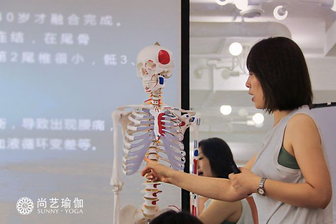 学习瑜伽教练培训课程的意义CQ9电子 CQ9传奇电子(图2)
