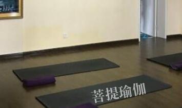 CQ9电子 CQ9传奇电子长沙开福区孕产瑜伽培训有试听课吗(图2)