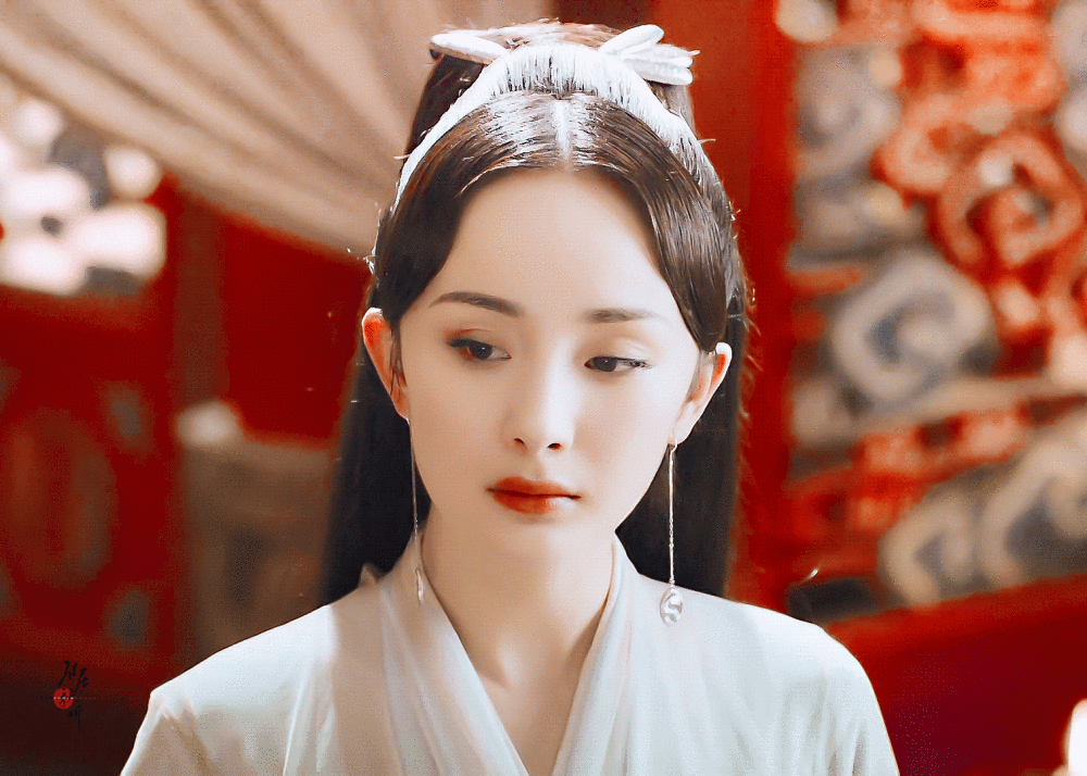 36岁的杨幂”性感照片“流出冲上热搜3亿网友评论：“离婚后的她根CQ9电子 CQ9传奇电子本认不出来！”(图1)
