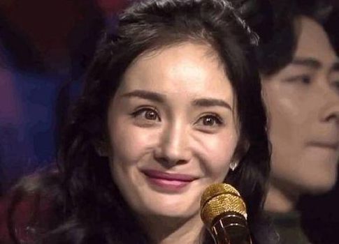 36岁的杨幂”性感照片“流出冲上热搜3亿网友评论：“离婚后的她根CQ9电子 CQ9传奇电子本认不出来！”(图5)
