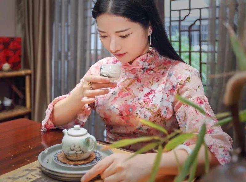 CQ9电子 CQ9传奇电子2022年“乐工益学堂”第二期职工素养公益培训课程设置与教师简介(图37)