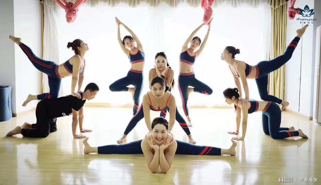 东莞学瑜伽教练怎么选择瑜伽培训机CQ9电子 CQ9传奇电子构-首推罗曼学院(图2)